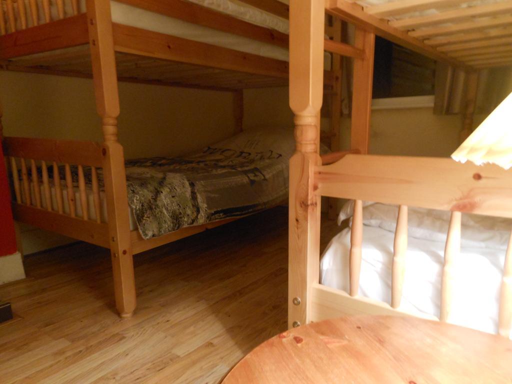 Loughcrew Megalithic Hostel Millbrook الغرفة الصورة